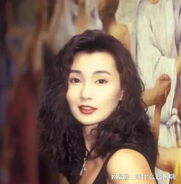 长发公主张柏芝太雷人景甜可爱如狮子狗龙8游戏国际登录女星留羊毛卷唐嫣像(图18)