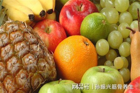 者要少吃3种水果和4种蔬菜龙8国际头号玩家高尿酸患